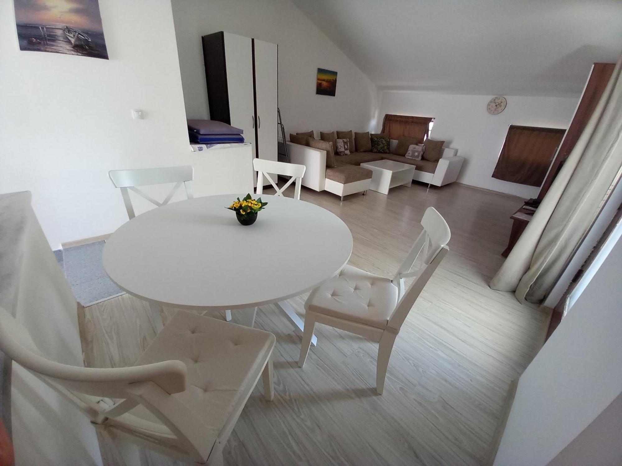 Apartmani Rab - Adrijana & Aleksandra Banjol Bilik gambar